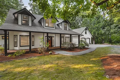 5843 Steamboat Island Rd NW, Olympia, WA 98502