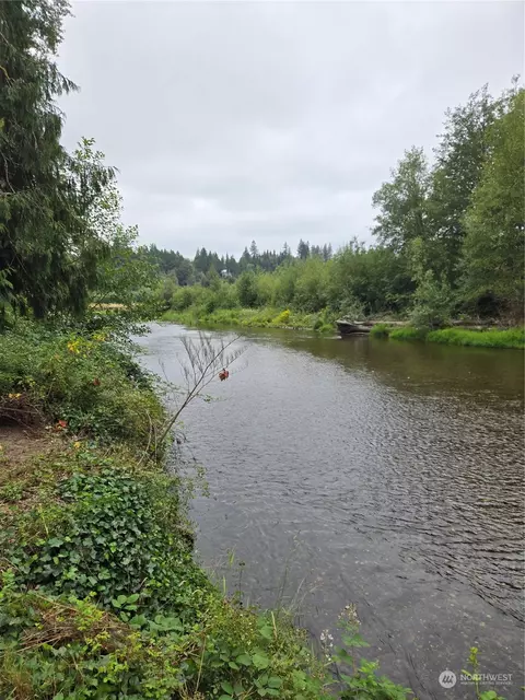 508 Beach Dr, Snohomish, WA 98290