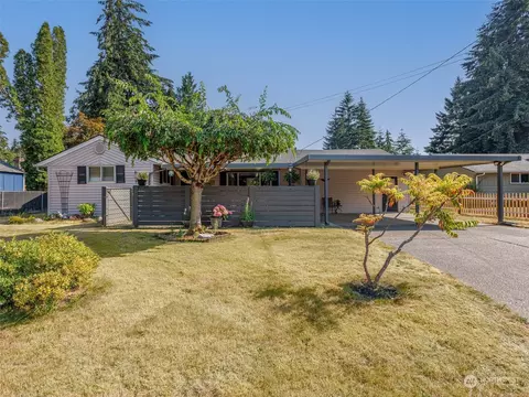 321 Z St SE, Tumwater, WA 98501