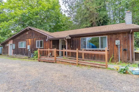 301 Alder St, Toledo, WA 98591