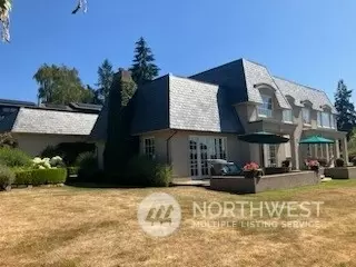 9107 NE 47th St, Yarrow Point, WA 98004