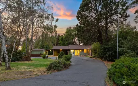 2107 E Mount Daniels Dr, Ellensburg, WA 98926