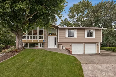 4630 Somerset Ct, Kent, WA 98032