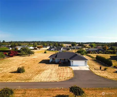 265 Livengood Ln, Sequim, WA 98382