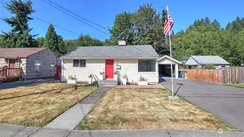 3320 SE 6th St, Renton, WA 98058