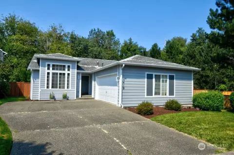 5419 SW Trosper Lake St, Tumwater, WA 98512