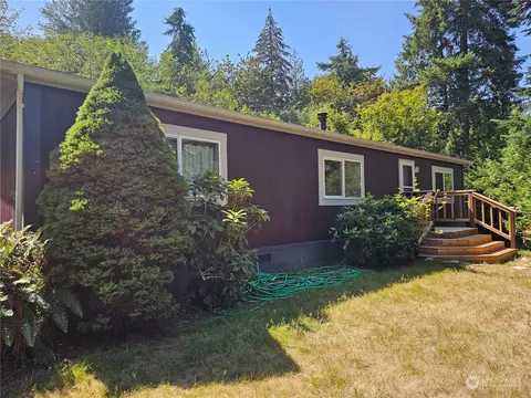 20308 3rd St E, Lake Tapps, WA 98391