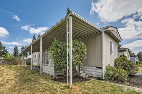 401 37 St SE #95, Auburn, WA 98002