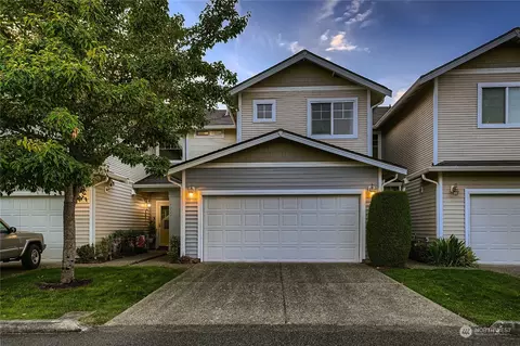 1233 52nd St NE, Auburn, WA 98002