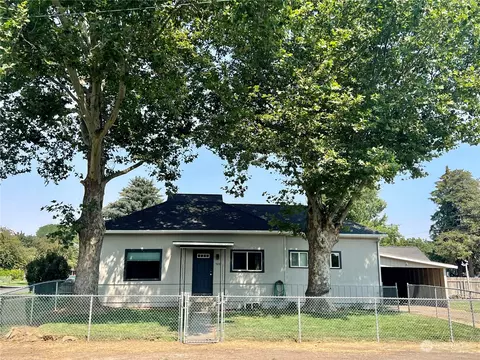 520 N Cottonwood St, Dayton, WA 99328