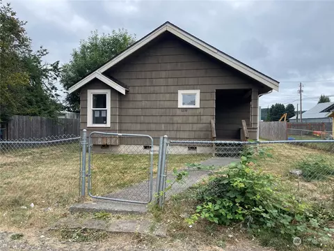 1238 S Tower Ave, Centralia, WA 98531