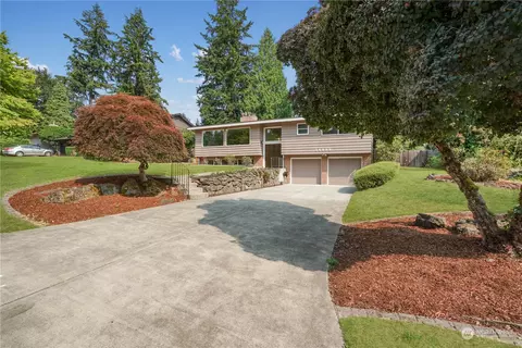 16538 SE 30th St, Bellevue, WA 98008