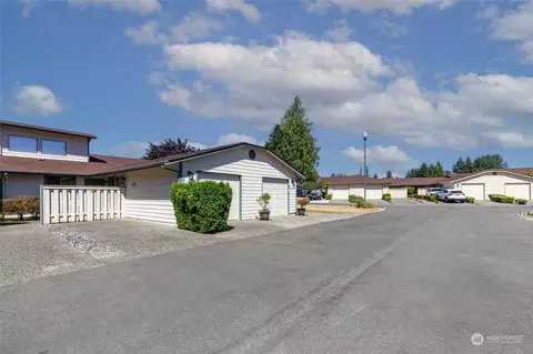25135 110th Pl SE, Kent, WA 98030