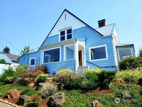 120 Spring St, Cathlamet, WA 98612