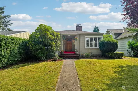 2305 Mcdougall Ave, Everett, WA 98201