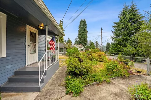 5318 Fairview Ave, Everett, WA 98203 photo 2