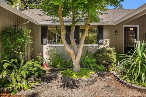 Exterior - 2029 160th Pl SE, Mill Creek, WA 98012 photo 7 of 8