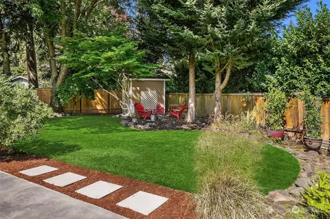 Exterior - 2029 160th Pl SE, Mill Creek, WA 98012 photo 4 of 8