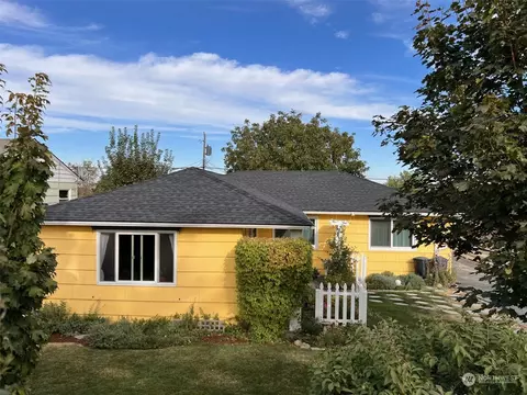 210 Mocliff Rd, Ephrata, WA 98823