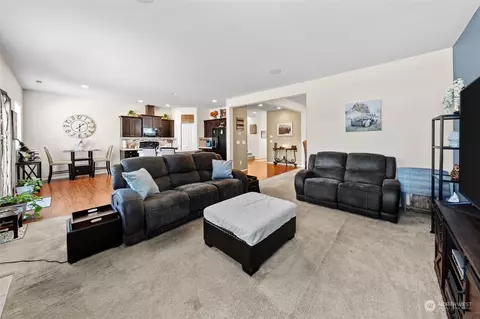 2107 200th St E, Spanaway, WA 98387 photo 11