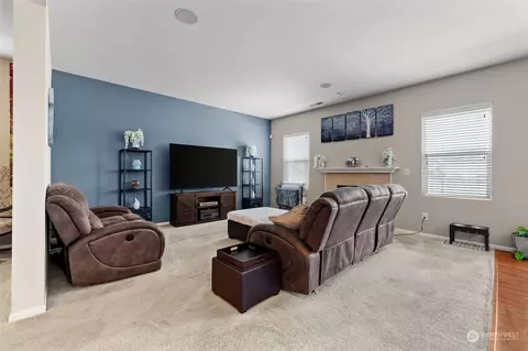 2107 200th St E, Spanaway, WA 98387 photo 5