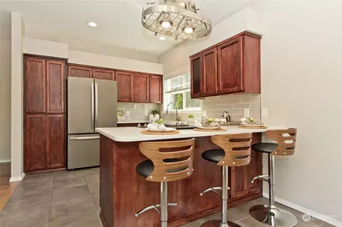 Kitchen - 3309 Spring Pl, Enumclaw, WA 98022 photo 2 of 3