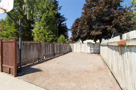 Exterior - 3309 Spring Pl, Enumclaw, WA 98022 photo 9 of 13