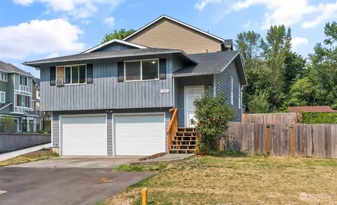 3419 Lincoln Way, Lynnwood, WA 98087
