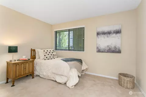 524 Maple St #304, Edmonds, WA 98020 photo 9