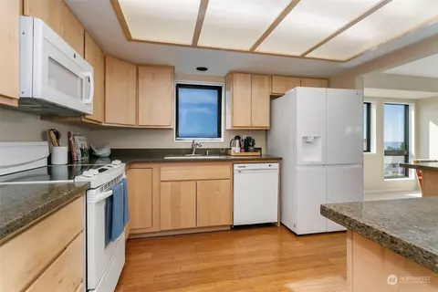 524 Maple St #304, Edmonds, WA 98020 photo 19