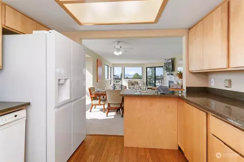 524 Maple St #304, Edmonds, WA 98020 photo 20