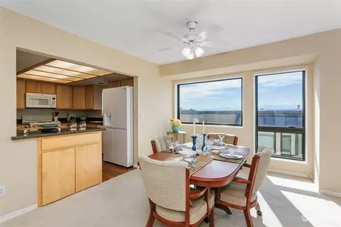 524 Maple St #304, Edmonds, WA 98020 photo 17