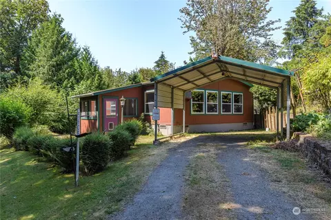 5605 Lemon Rd NE, Olympia, WA 98506