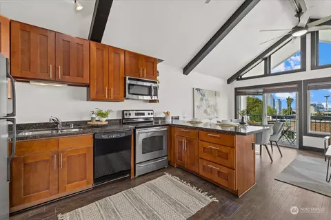 308 Summit Ave E #504, Seattle, WA 98102 photo 12