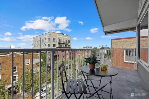 308 Summit Ave E #504, Seattle, WA 98102 photo 18