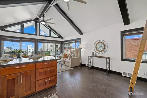 308 Summit Ave E #504, Seattle, WA 98102 photo 14
