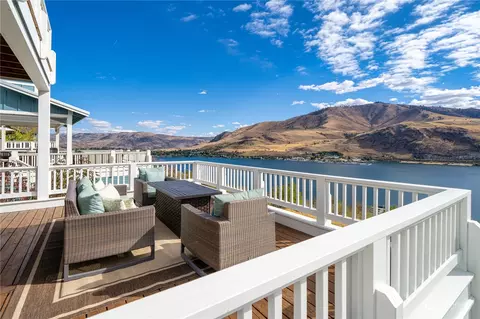 314 Porcupine Ln, Chelan, WA 98816