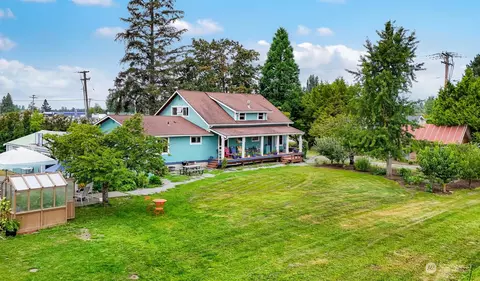 102 S Pass Rd, Nooksack, WA 98276