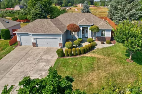 6907 227th St E, Spanaway, WA 98387