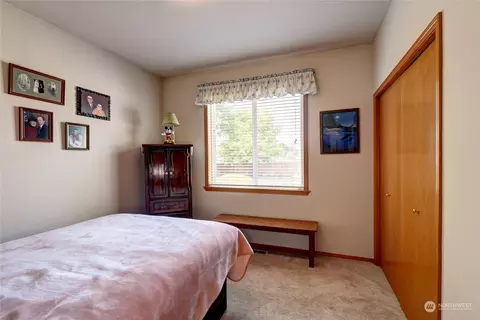 Bedroom - 6907 227th St E, Spanaway, WA 98387 photo 2 of 3
