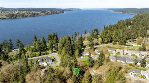 1774 Twin Oaks Ln, Freeland, WA 98249