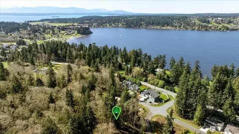 1774 Twin Oaks Ln, Freeland, WA 98249