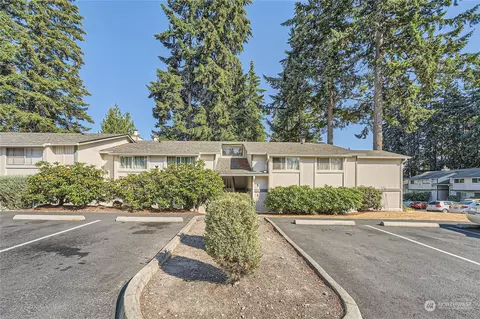 418 S 325th Pl #X2, Federal Way, WA 98003