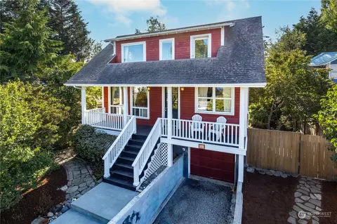 723 Grant St, Port Townsend, WA 98368