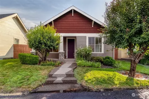735 SE Creekside Dr, College Place, WA 99324