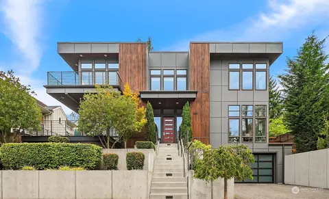 6811 37th Ave NE, Seattle, WA 98115