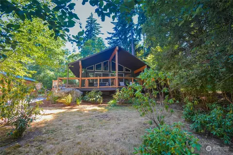 7935 Auklet Dr SE, Olympia, WA 98513