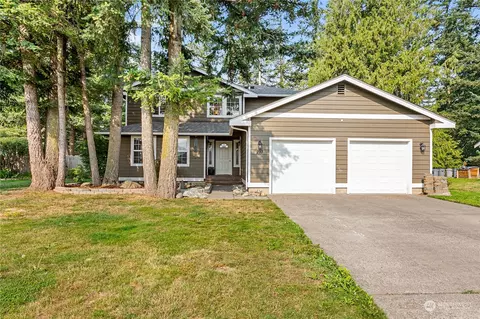 207 Oakdale Dr, Everson, WA 98247