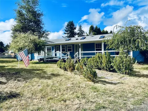 302 E 1st St, Ryderwood, WA 98581