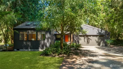 13829 241st Pl SE, Issaquah, WA 98027
